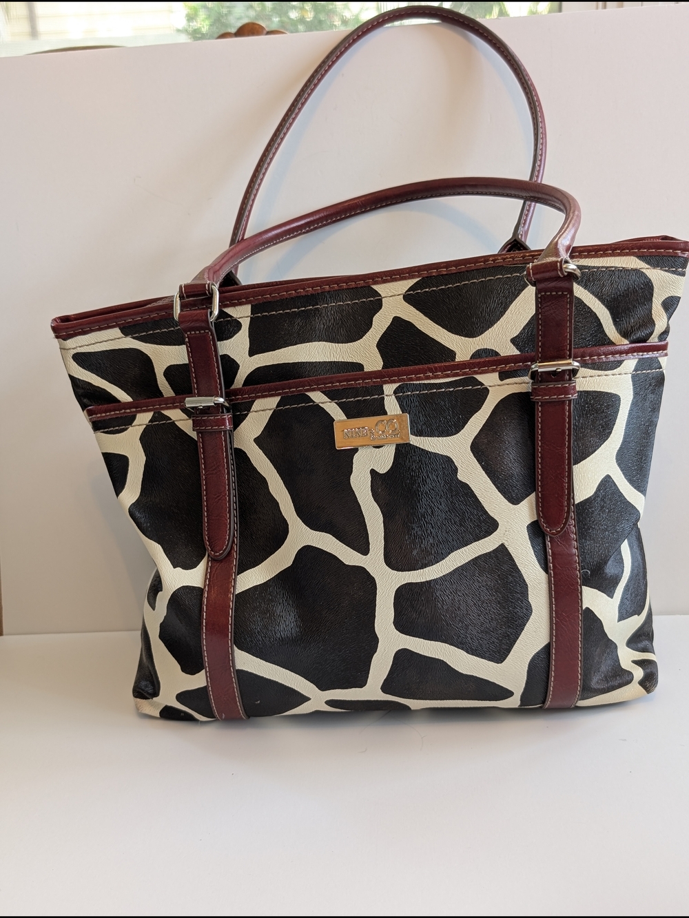 Nine & Co. Black and Cream Giraffe-Print Tote with Burgundy Trim